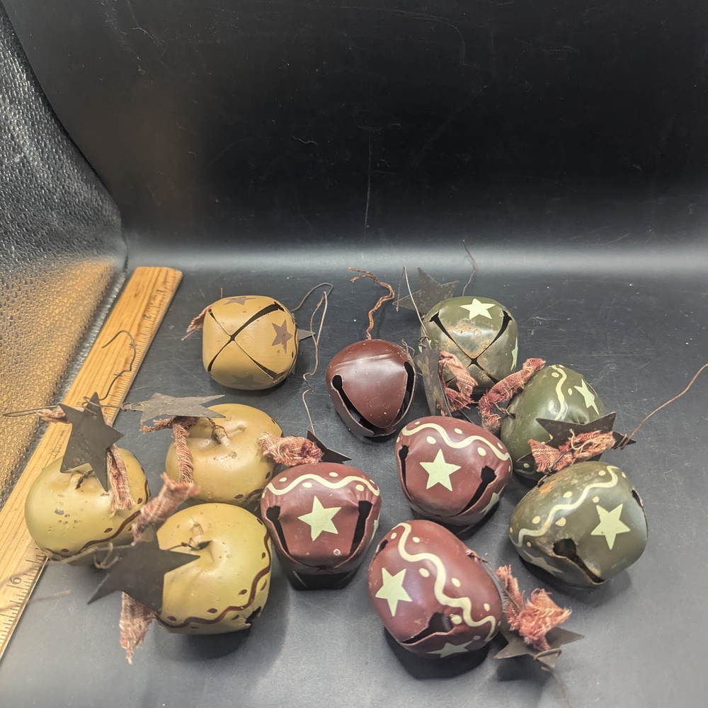 Rustic Star-Pattern Metal Jingle Bells - Set of 11